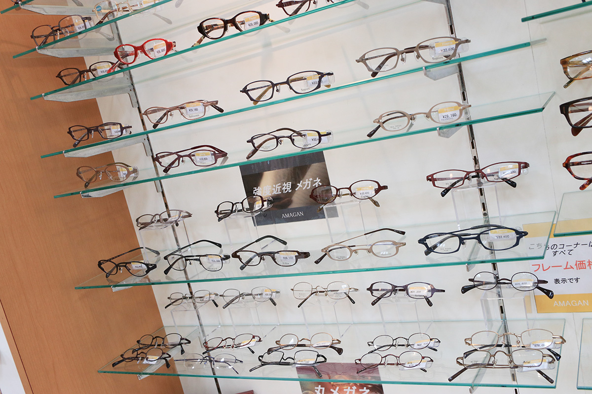 強度近視メガネ メガネのアマガン 兵庫県尼崎市のメガネショップ