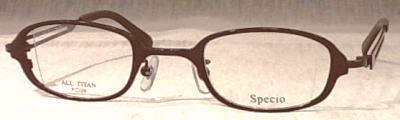 強度近視眼鏡でメガネ美人を演出できるウスカルフレームです。