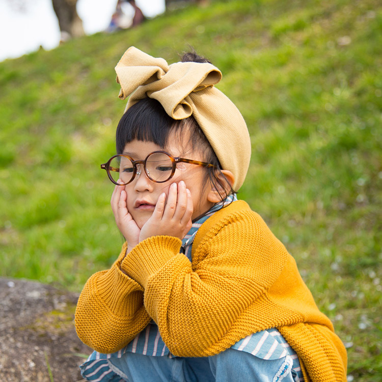 子どもメガネ：子供がずっとかけたくなる、そんな眼鏡です