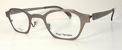 キグ・バリスターはレンズの厚みを最小限にする強度近視メガネフレーム