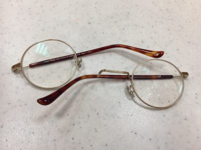 メガネ修理ブリッジ部の折れ。