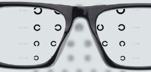 メガネで1.0見える