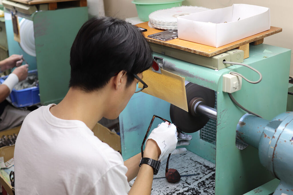 谷口眼鏡より引用